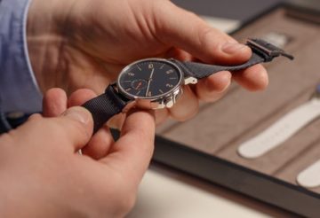 porter une montre de luxe