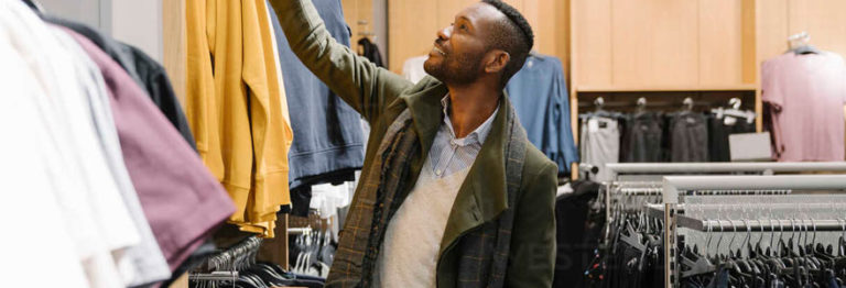 Quels vêtements homme pour relooker votre conjoint
